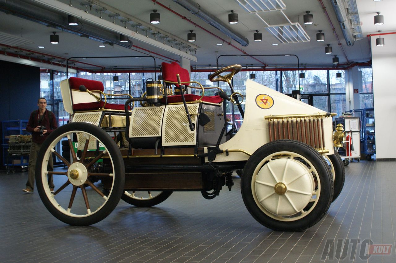 Zabytkowe Porsche Semper Vivus Hybrid z 1900 roku