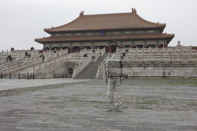 Liu Bolin - niewidzialny Chińczyk 48