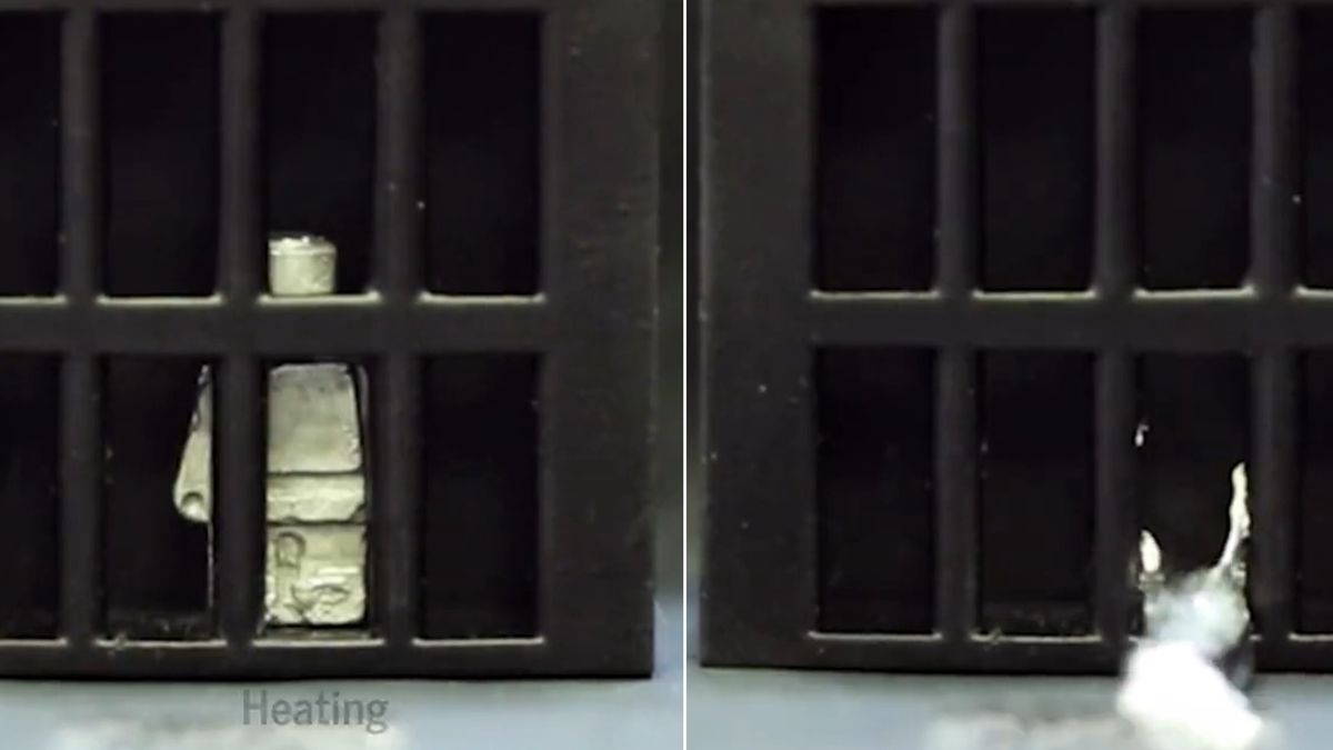 Na zdjęciu robot zmieniający swój stan skupienia