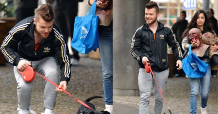 Wardęga z psem-pająkiem wychodzi z "Dzień Dobry TVN" (ZDJĘCIA)