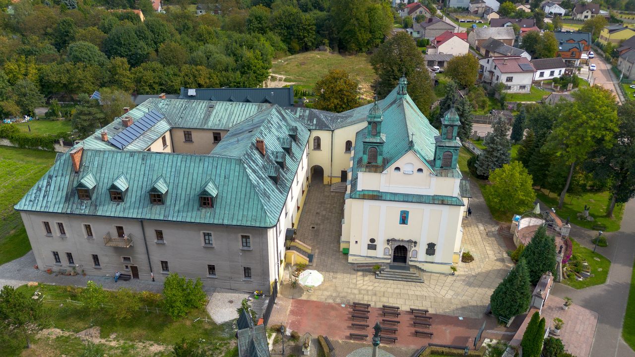 Leśniów to skarb Jury Krakowsko-Częstochowskiej. Tu bije cudowne źródełko