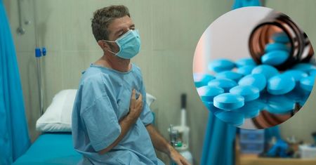 MZ nie poleca antybiotyku przy koronawirusie. Dr Sutkowski: "Podajemy go tylko, jeżeli doszło do nadkażenia bakteryjnego"