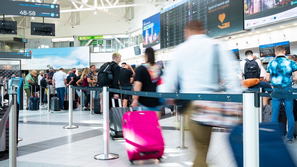 Pracownicy Wizz Air nie wpuścili na pokład 95 pasażerów 