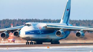 Kolos z Rosji utknął na lotnisku w Kanadzie. Kreml kipi ze złości