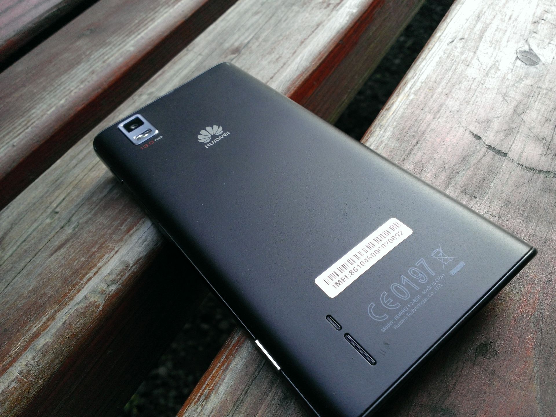 Huawei Ascend P2 - dobry, ale niepozbawiony wad [test] 2