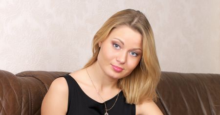 Mówisz do siebie na głos? Psycholog mówi, co to oznacza