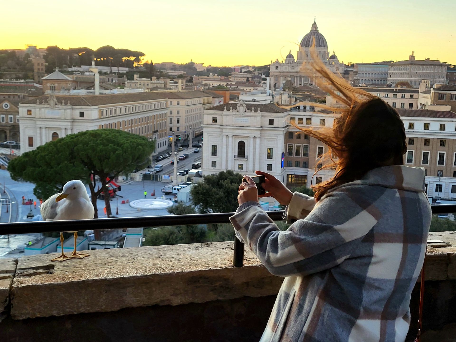 Zamku Św. Anioła warto odwiedzić choćby dla samych widoków