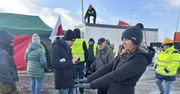 Stawiają kontenery na granicy. Protestujący zapewniają, że nie odpuszczą