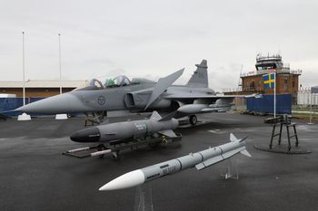 Żadnych ograniczeń. Ukraina będzie mogła atakować jak i gdzie chce
