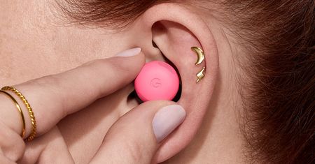Z tymi słuchawkami porozmawiasz jak z człowiekiem. Google Pixel Buds Pro 2 zaprezentowane