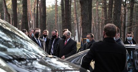 Groźba wojny wisi nad Ukrainą. Polski minister poleciał ze wsparciem