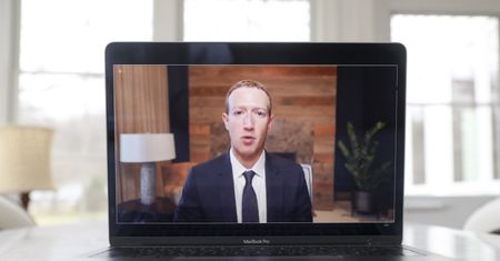 Sąd uznał Meta, firmę-matkę Facebooka, za medium "ekstremistyczne"