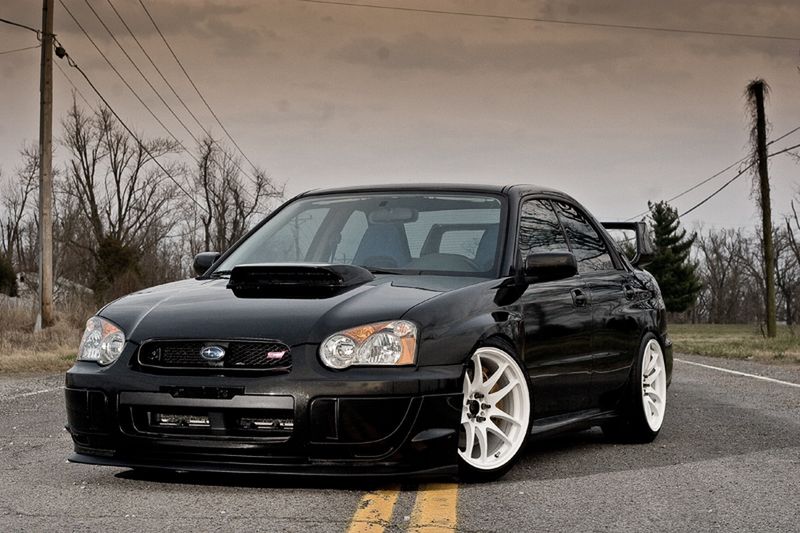 Subaru Impreza STI (fot. seychellesmodifiedcars.net)