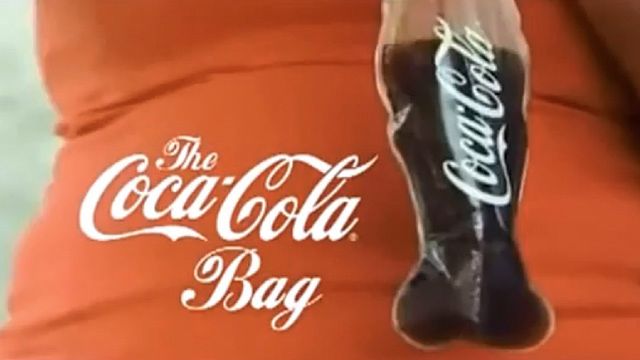 Kupilibyście tańszą Coca-Colę w foliowej torebce? [wideo]