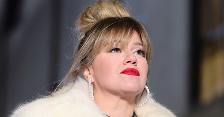 Kelly Clarkson odwołuje koncerty z powodu PROBLEMÓW ZDROWOTNYCH. "Muszę się chronić"