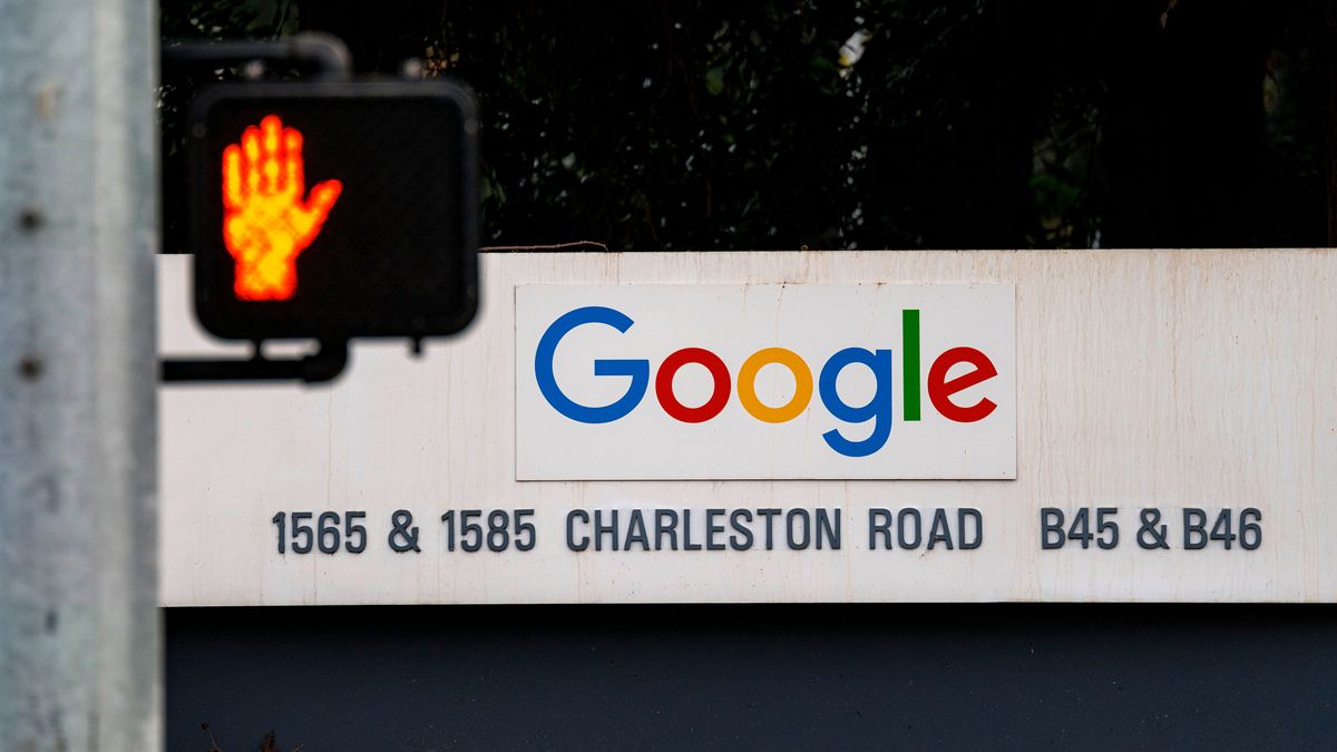 Według "The New York Times" w Google podniesiono "czerwony alarm" w związku z rosnącą rolą na rynku chatbota ChatGPT