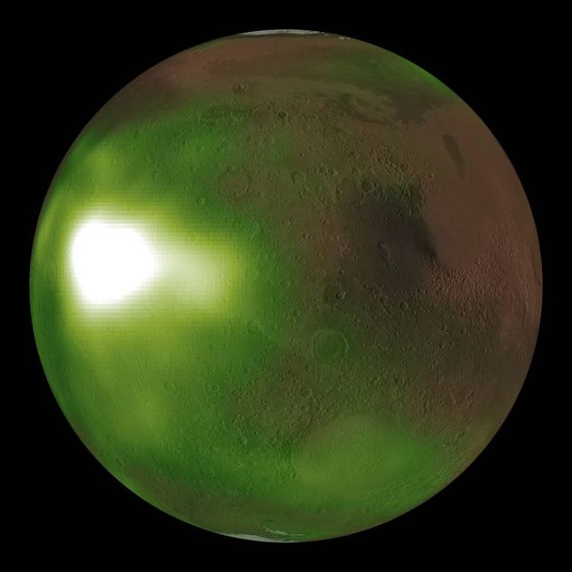 Pulsująca poświata na Marsie