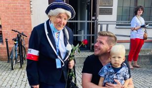 Warszawa. Filip Chajzer prosi o piątaka. Zbiórka dla Powstańców Warszawskich