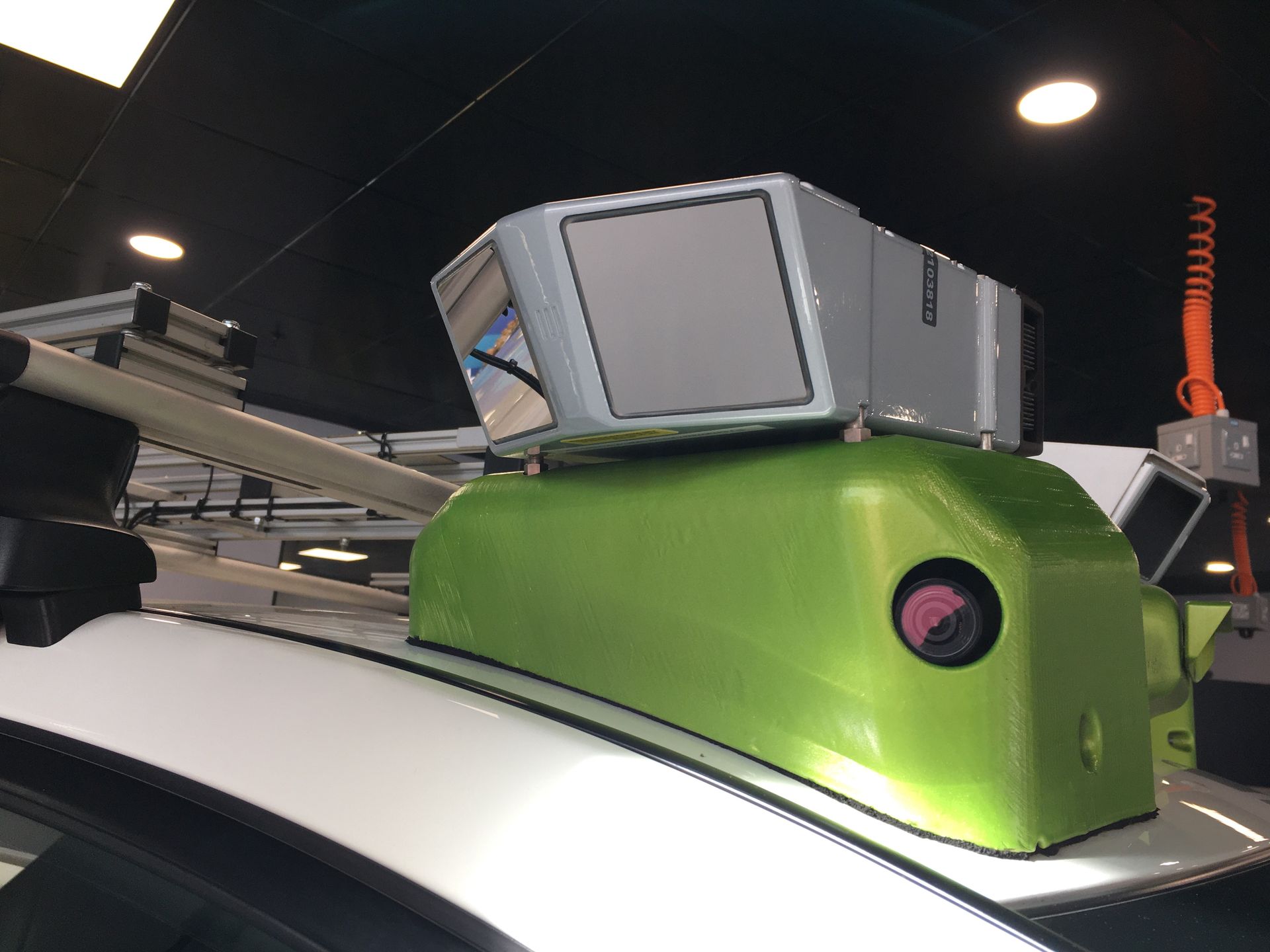 ServCity autonomiczny Nissan Leaf