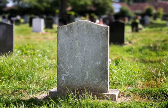 Bardzo duży wzrost liczby zgonów w Polsce. W grupie osób po 70. roku życia o 150 proc.