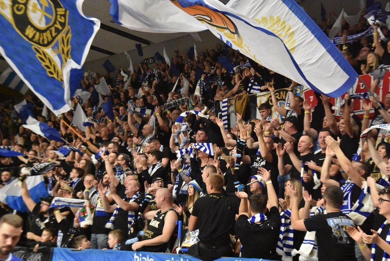 Wałbrzych: Zbliżają się koszykarskie derby. Zmierzą się Górnik Zamek Książ i Śląsk Wrocław. Na ten mecz przygotowały się też służby