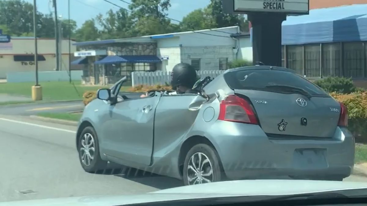 Osobliwa Toyota Yaris na ulicach amerykańskiego miasta