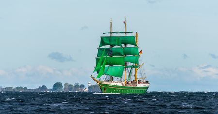 Kultowy żaglowiec zawitał do Gdyni. Jest jedyny w swoim rodzaju