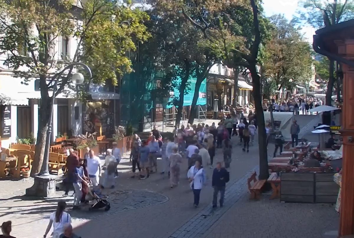 Godzina 12:05 na Krupówkach. Aż miło popatrzeć