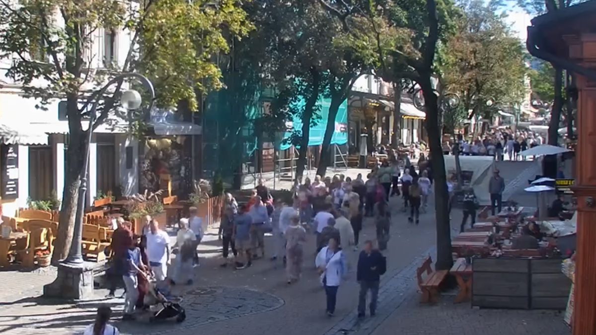 19 września na Krupówkach. Tłumy jak w środku wakacji