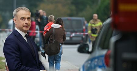 Ataki nożowników w szkołach. Rząd wnosi do Sejmu pilną ustawę