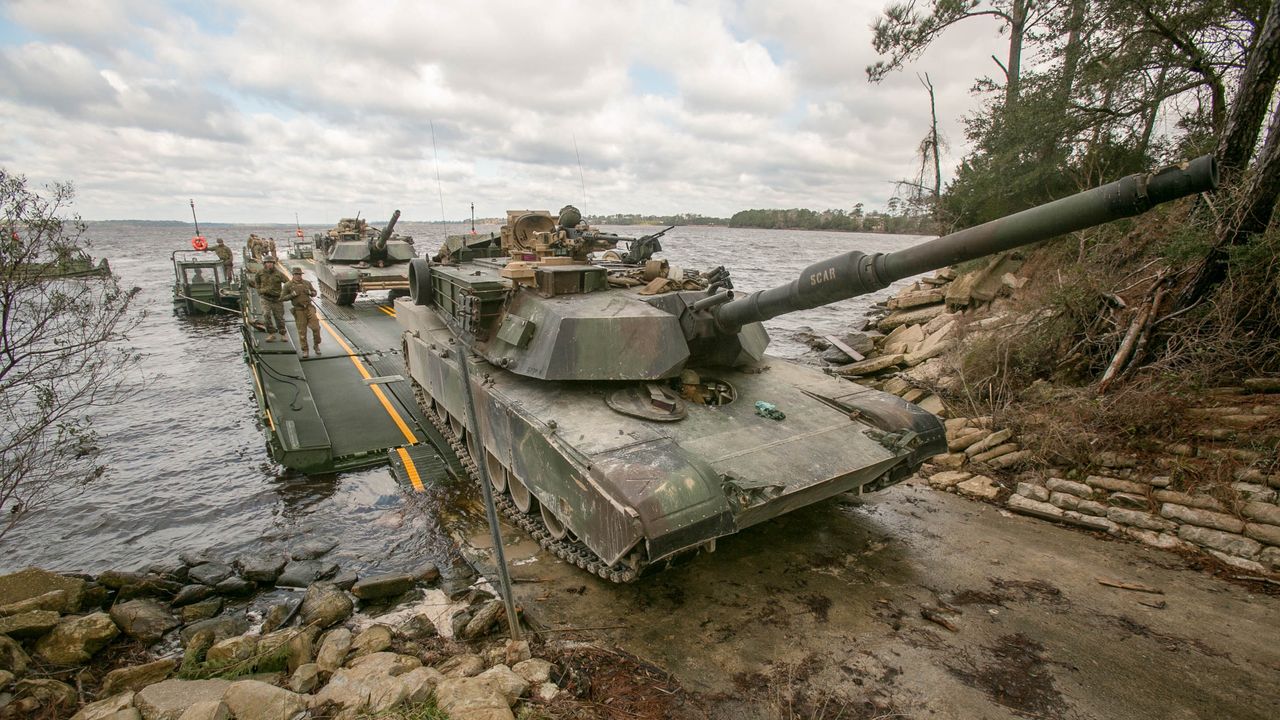 Czołg Abrams należący do Korpusu Piechoty Morskiej