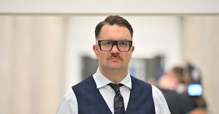 Łukasz Mejza z 11 zarzutami. Wraca sprawa oświadczeń majątkowych posła PiS