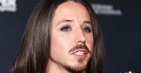 Michał Szpak odsłania klatę na kolejnych wakacjach. "Są takie wieczory, które zostają z tobą na zawsze..."