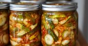 Na zimę robię zapas ogórków po meksykańsku. Słoiczki znikają jeden po drugim