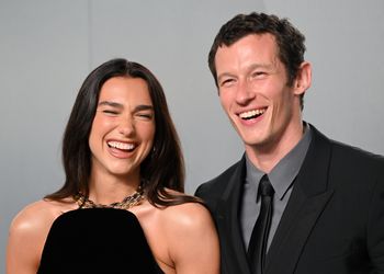 Dua Lipa z mężem w Rzymie. Przyłapano ich na czułościach