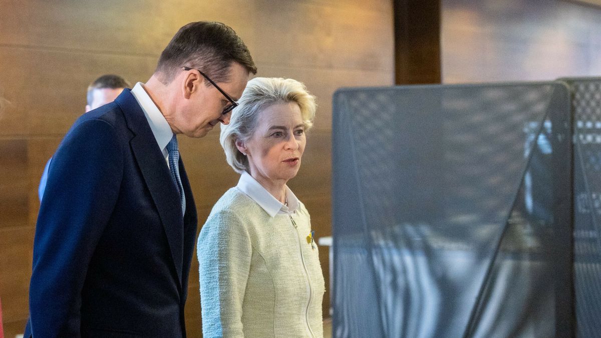 Mateusz Morawiecki i Ursula von der Leyen 