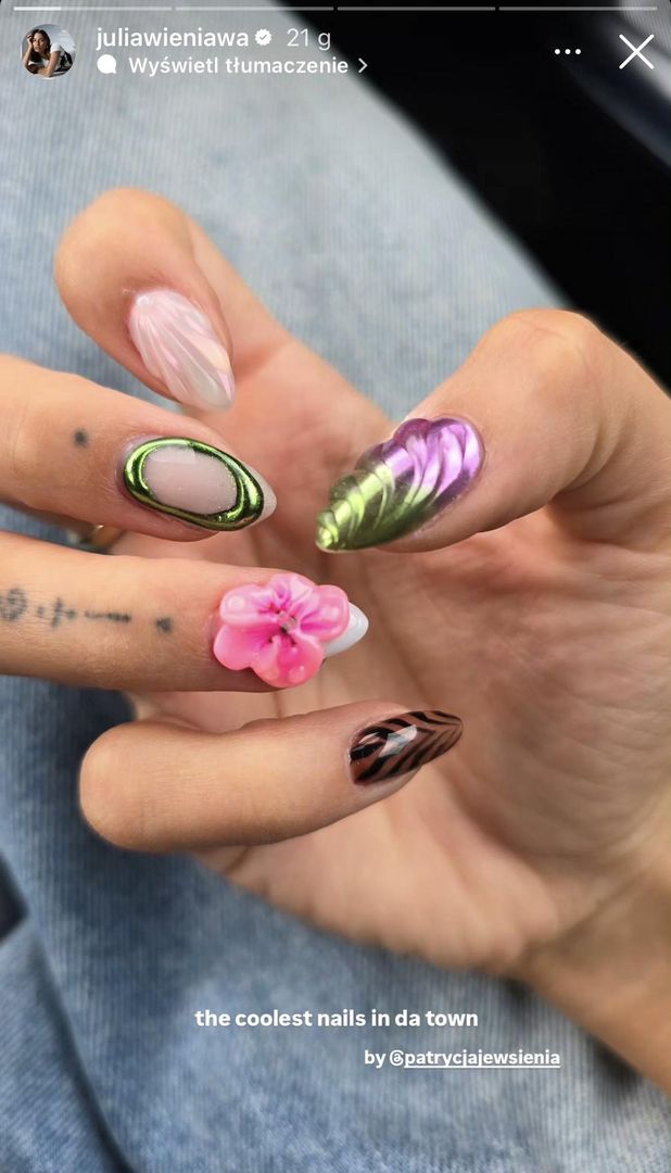 Julia Wieniawa zdecydowała się na ekstrawagancki manicure 