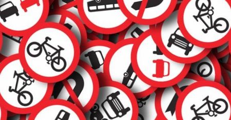 Masz prawo jazdy? Sprawdź, co z ciebie za kierowca. Trafisz chociaż 5?