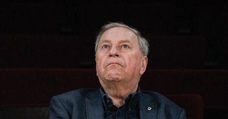 Pogrzeb Jerzego Stuhra rozpocznie się inaczej. Ta praktyka jest popularna