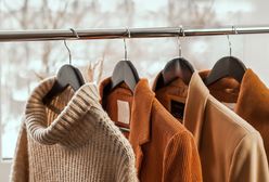 Jak stworzyć garderobę kapsułową na jesień? Stylistka wymienia 10 rzeczy