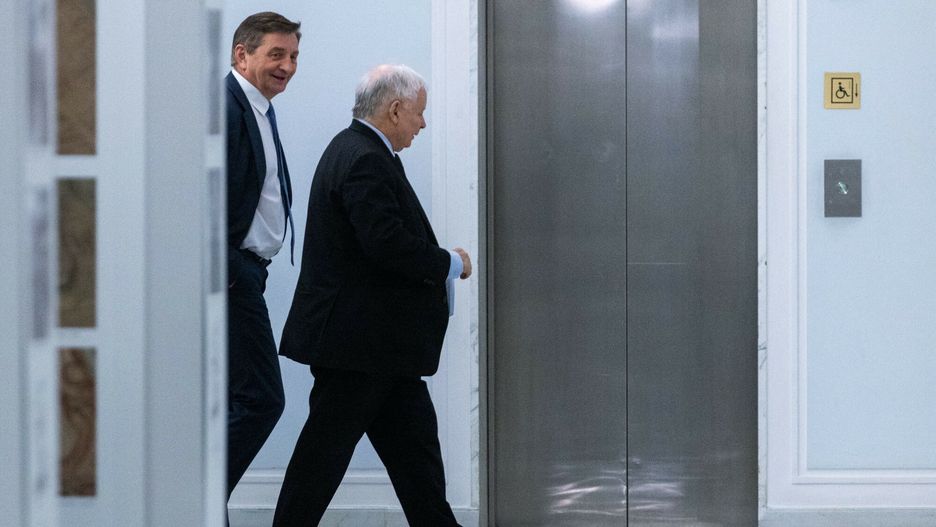 Marek Kuchciński i Jarosław Kaczyński w Sejmie
