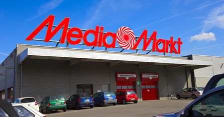 Hulajnoga elektryczna o połowę taniej. Akcja w MediaMarkt
