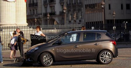 Nowy Opel Corsa przyłapany bez kamuflażu