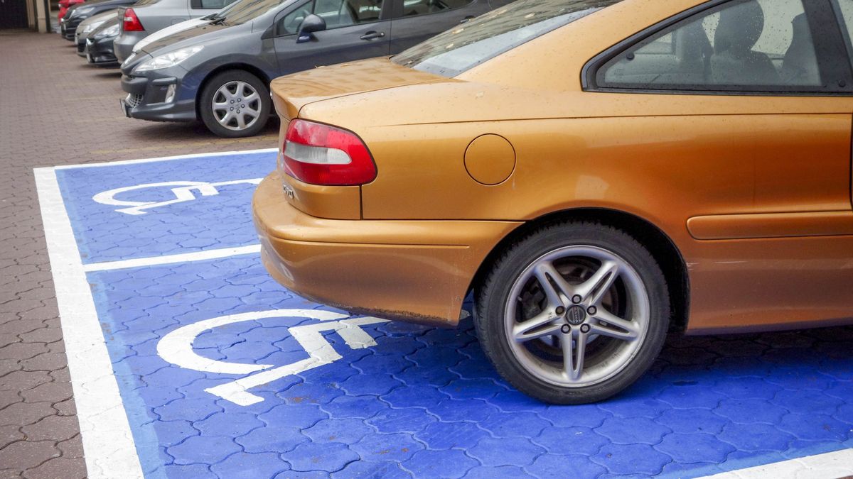 Bezprawne zajmowanie miejsc dla niepełnosprawnych to wyjątkowo odrażające przewinienie
