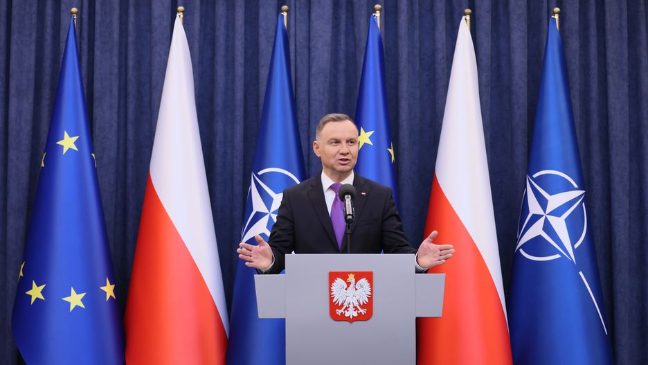 Warszawa, 13.02.2023. Prezydent Andrzej Duda podczas oświadczenia, 13 bm. w Pałacu Prezydenckim w Warszawie. Spotkanie dotyczyło m.in. wizyty prezydenta USA Joe Bidena w Polsce, w dniach 20-22 lutego. (mr) PAP/Leszek Szymański