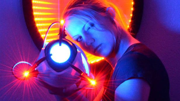 WTF dnia: dziewczyna zrobiła sobie sypialnię w stylu gry Portal [zdjęcia] 1