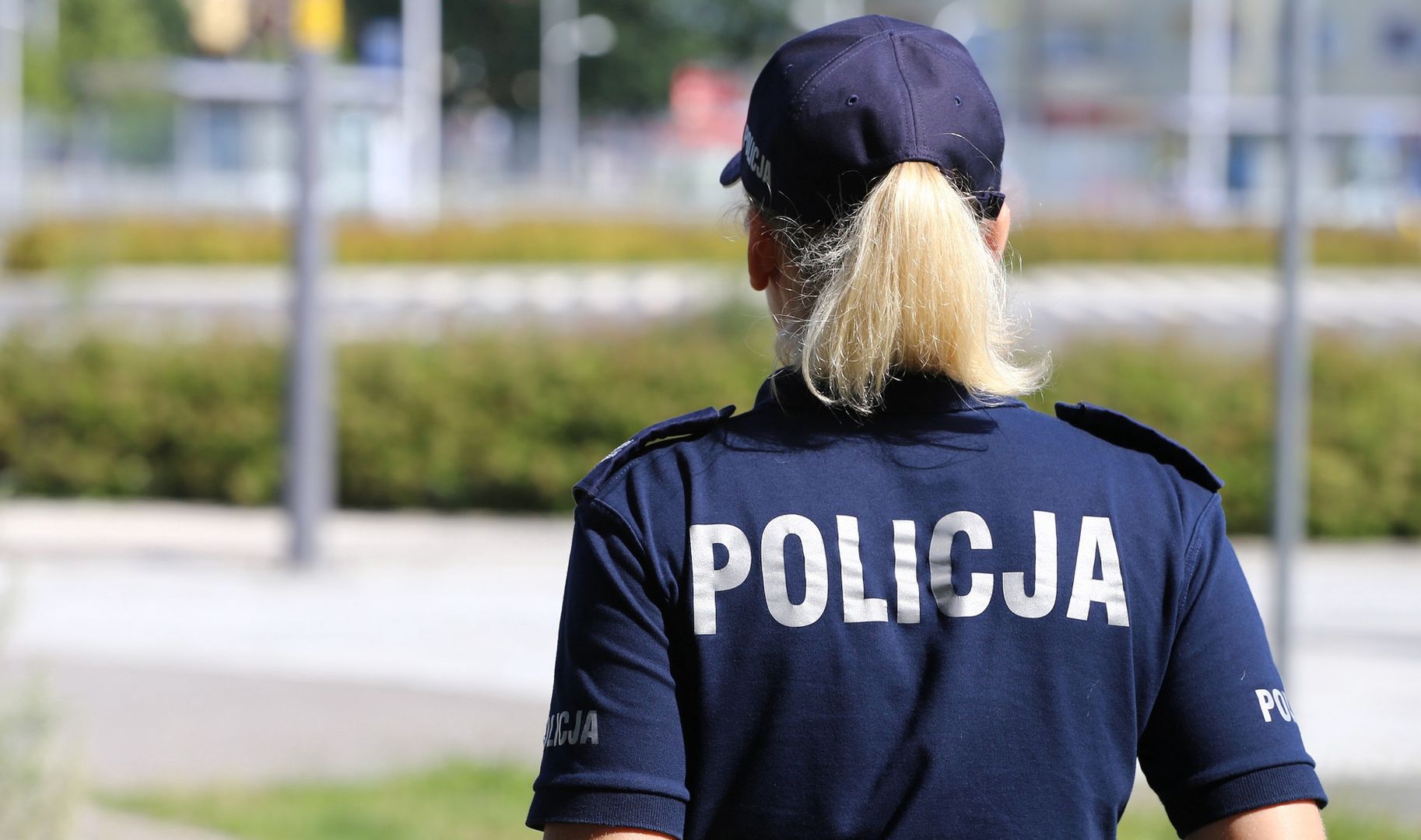 Policjantka mówi, jak wezwać pomoc "po cichu". Genialny patent