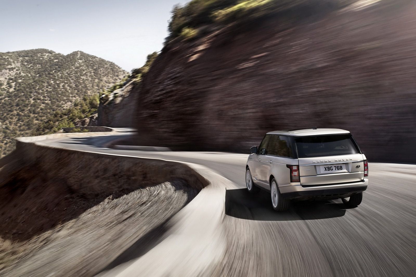 Nowy Ranger Rover (2013) w obszernej galerii 56