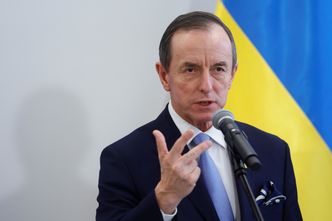 Sztabki złota dla wnuczek. Tak marszałek Senatu zadbał o rodzinę