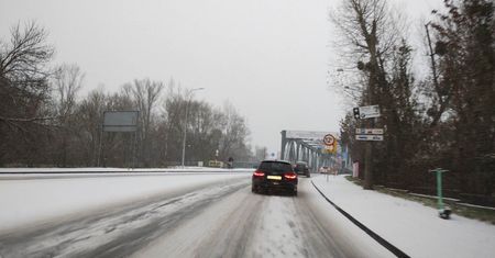 Jak zabezpieczyć samochód przed zimą? Praktyczny niezbędnik dla kierowców